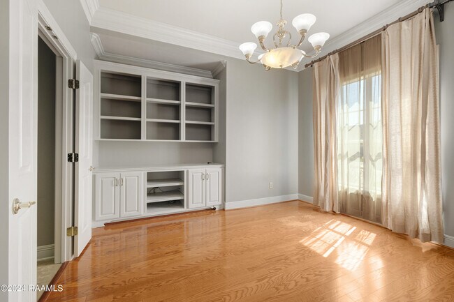 Building Photo - 106 Anslem Dr