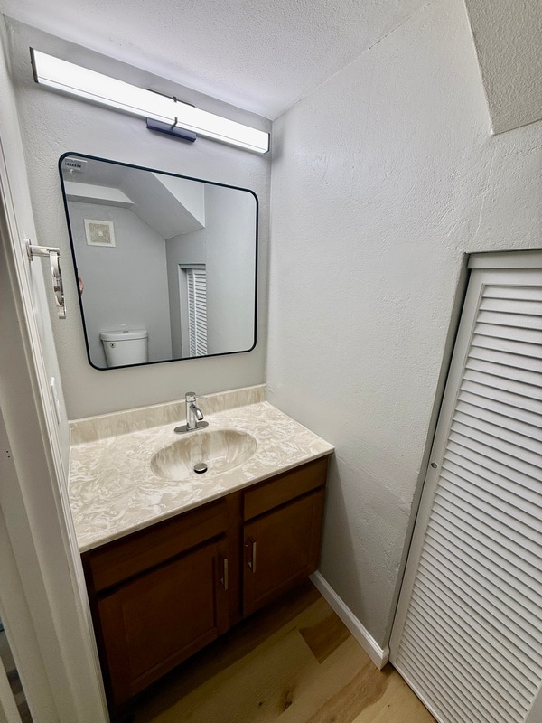 Building Photo - 204 W Wesley Dr