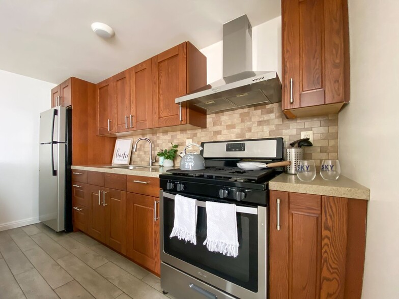 Interior Photo - **Charming 1-Bedroom Unit in Prime Los Ang...