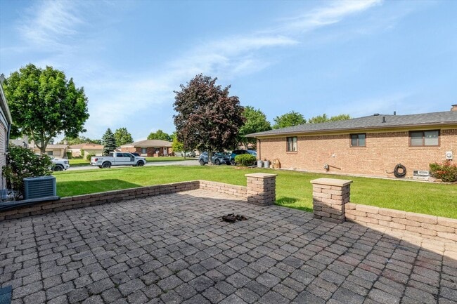 Building Photo - 37400 Hacker Dr