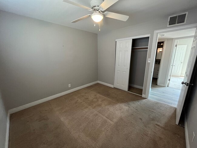 Building Photo - Beautiful Three Bedroom Scottsdale House w...