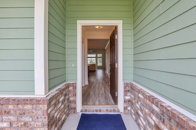 Building Photo - "Lagoon view in Lawton Station - Spacious ...