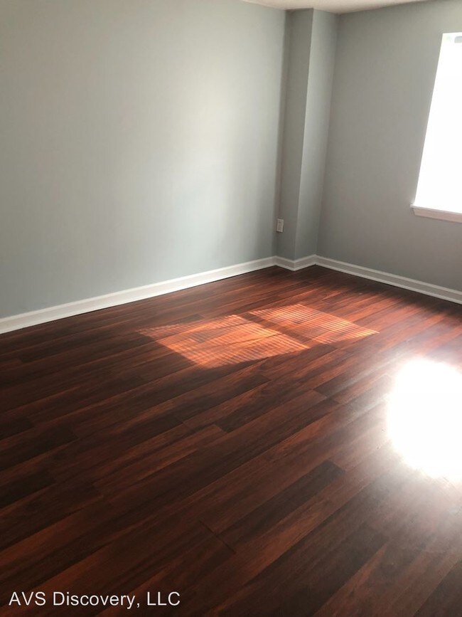 Building Photo - 2618 Carr St