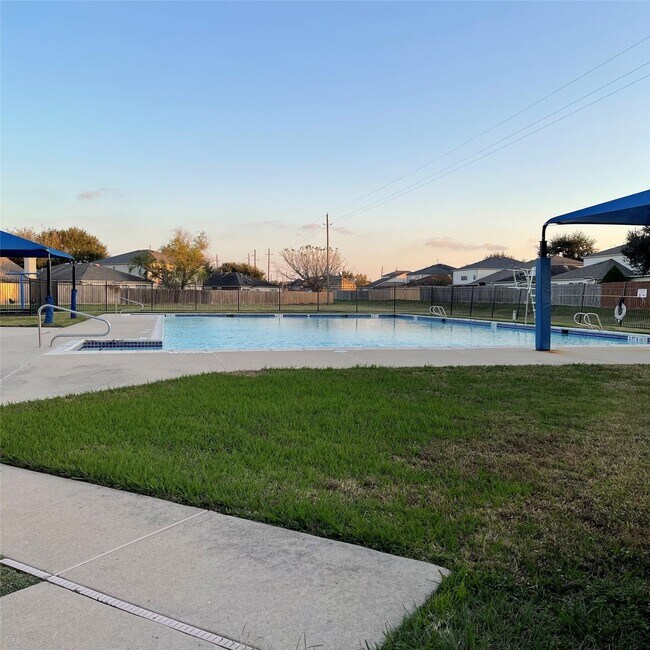 Building Photo - 14927 Sugar Sweet Dr