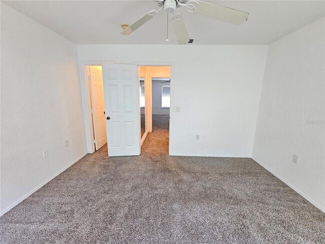 Building Photo - 16309 Fairford Palms Ct