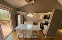 Building Photo - Single Family