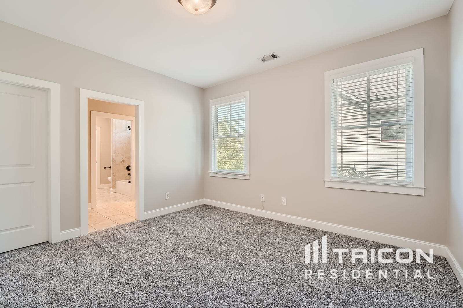 Building Photo - 5024 Groover Dr