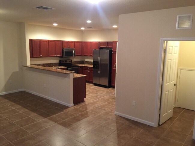 Building Photo - 3222 NW 31st Terrace