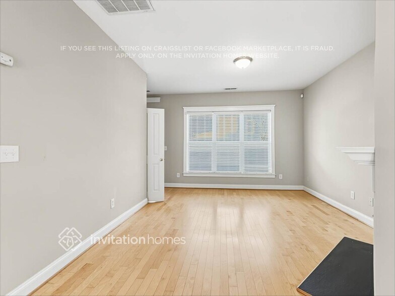 Building Photo - 8230 Townley Rd