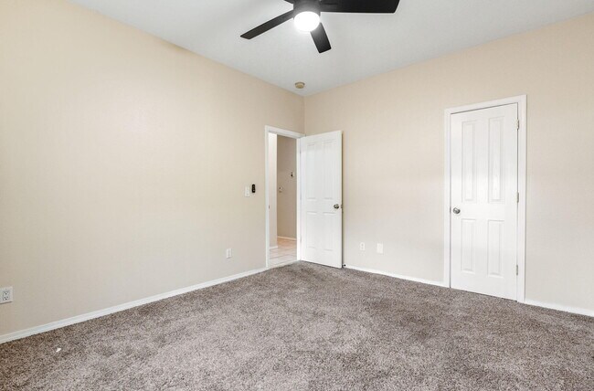 Building Photo - 1221 Paisano St NE