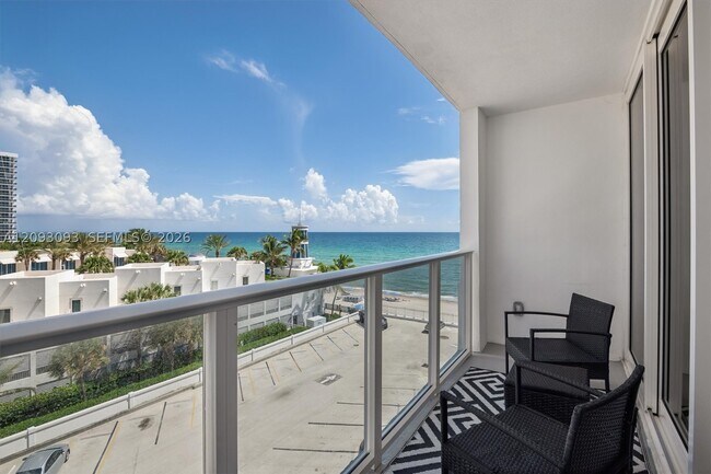 Building Photo - 3505 S Ocean Dr
