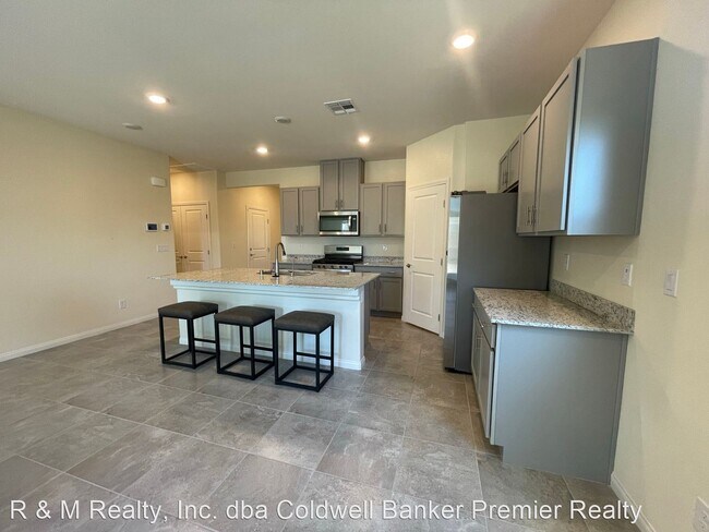 Building Photo - 4 br, 2 bath House - 4317 Glossier Avenue