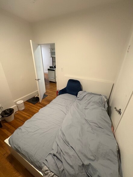 Building Photo - 35 Westland Ave