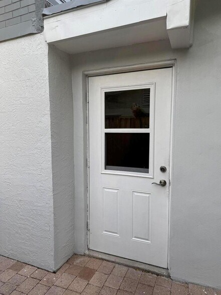 Primary Photo - 1299 Stoneway Ln