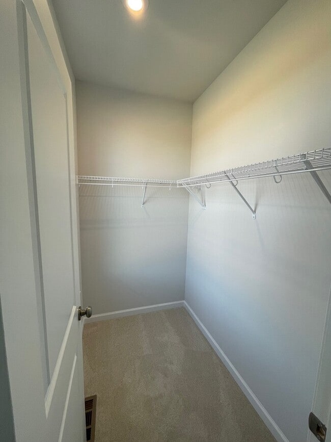 Building Photo - 9274 Magellan Pkwy