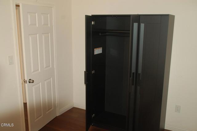 Building Photo - 125 S Primrose Ave