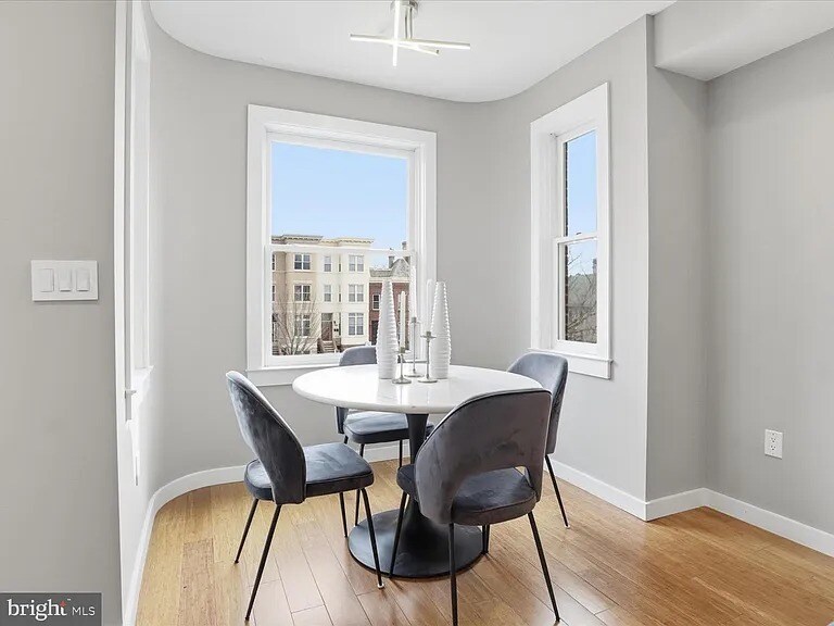 Building Photo - 1242 New Jersey Ave NW
