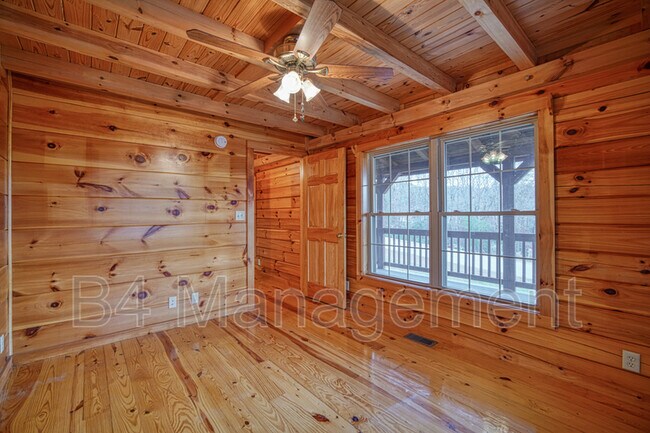 Building Photo - 336 Dancing Water Dr