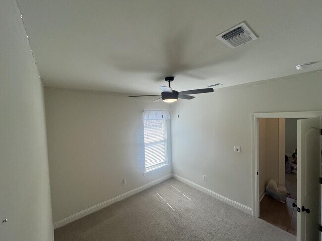 Building Photo - 17 Alexandria Grace Dr