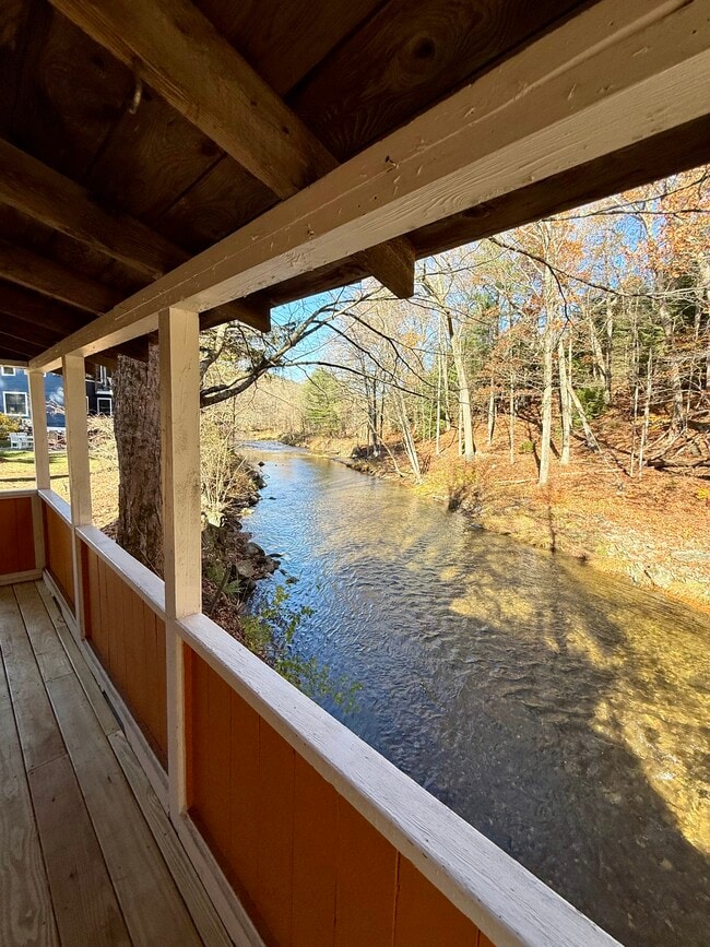 Building Photo - 256 Shelburne Falls Rd