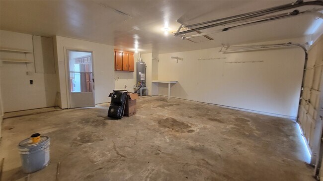 Building Photo - 1701 Rebecca Ln