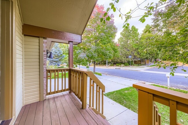 Building Photo - 4854 Franklin Dr