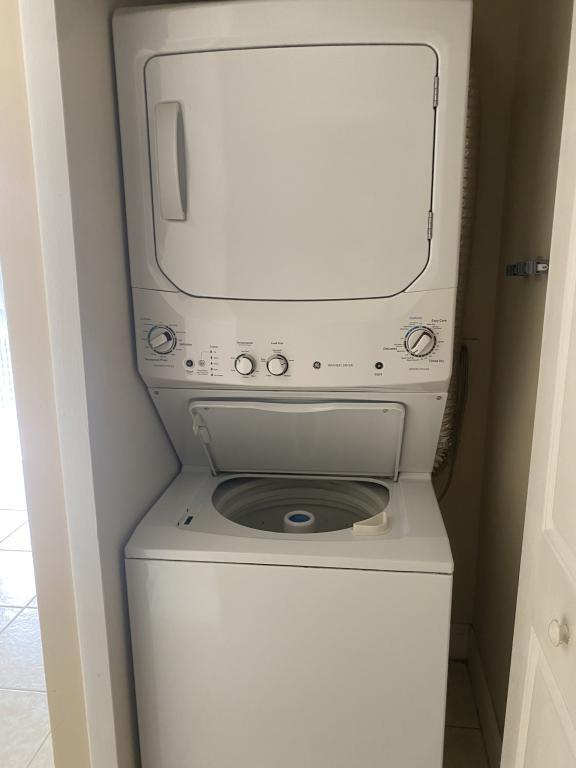 Building Photo - 3835 Nautical Way