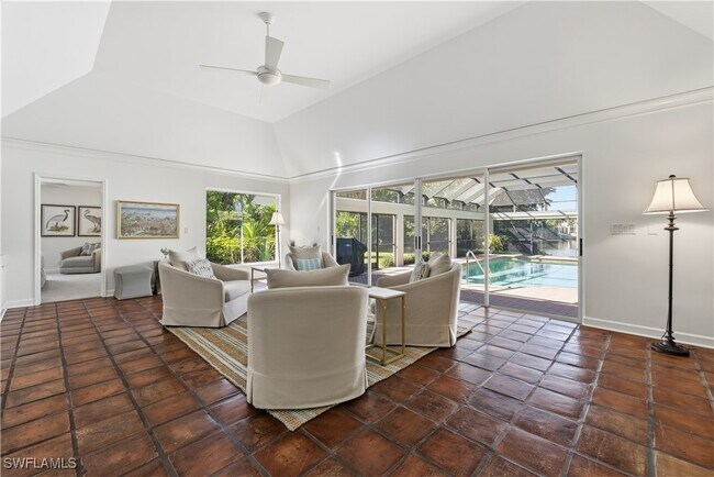 Building Photo - 2700 Lantern Ln