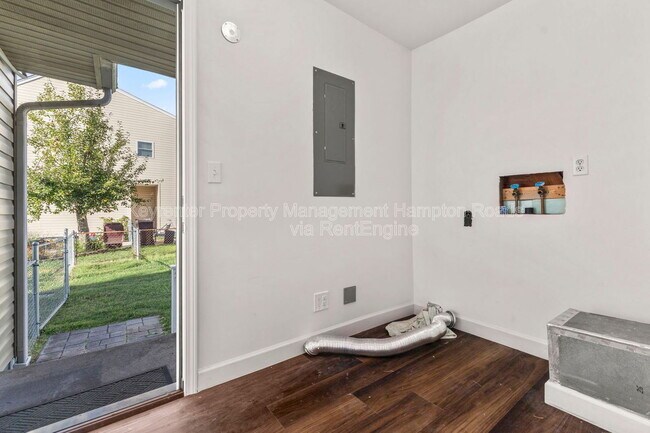 Building Photo - 4707 Dermott St