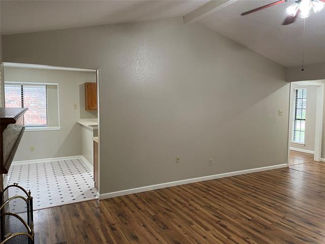 Building Photo - 1402 Sheppard Ln