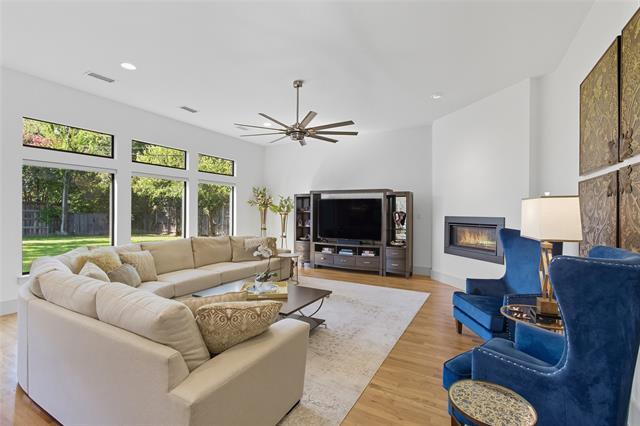 Building Photo - 6223 Walnut Hill Ln