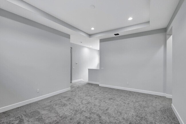 Building Photo - 5134 Liberty Ln
