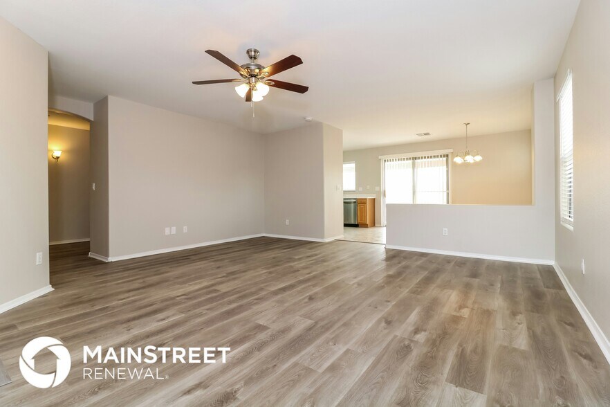 Building Photo - 15919 W Tasha Dr