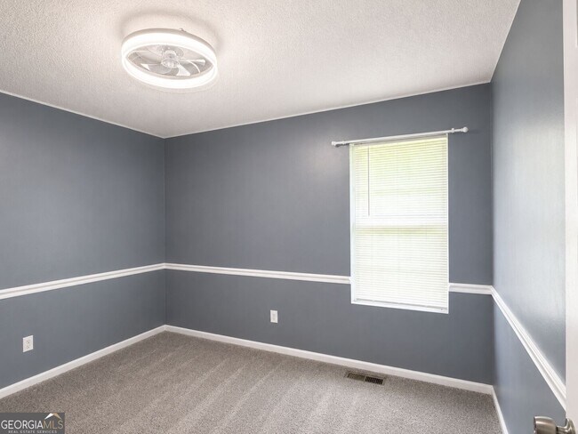 Building Photo - 157 Davidson Dr