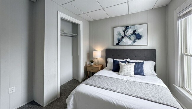 Building Photo - 18 Fisher St