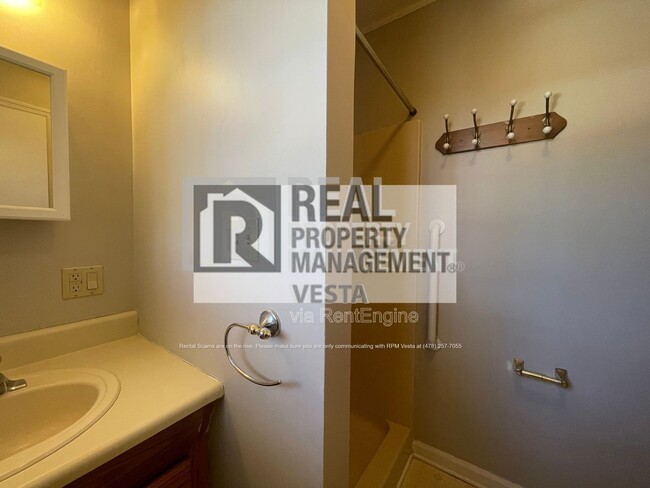 Building Photo - 4231 Laura Ann Pl