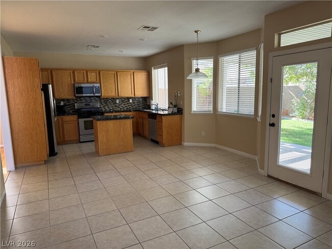 Building Photo - 9416 Aspen Glow Dr