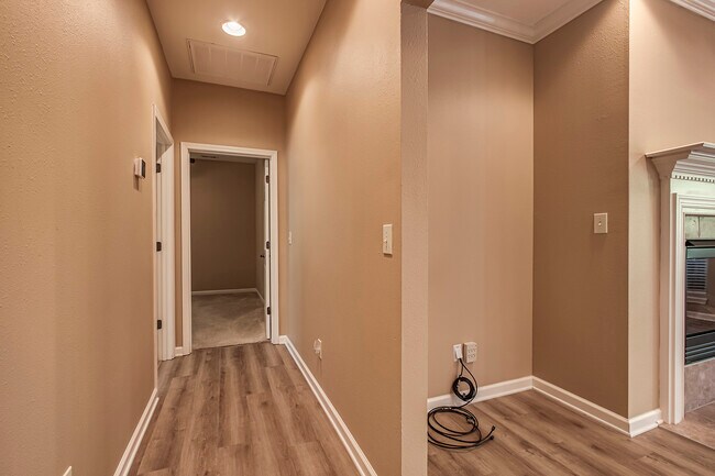 Building Photo - 111 Waynoka Ln