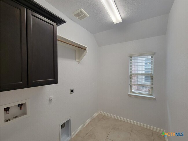 Building Photo - 226 Norwood Ct