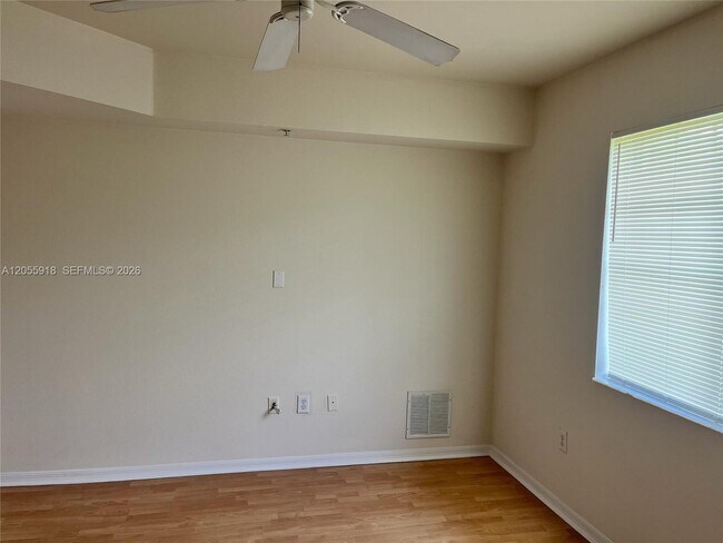 Building Photo - 6492 Emerald Dunes Dr