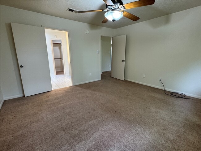 Building Photo - 14707 Cypress Meadow Dr