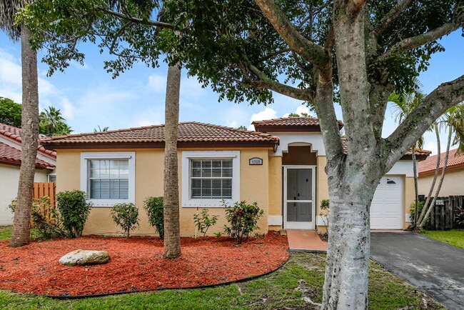 Building Photo - 4900 NW 56th St