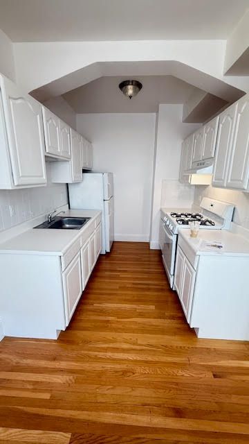 Building Photo - 1245 California St