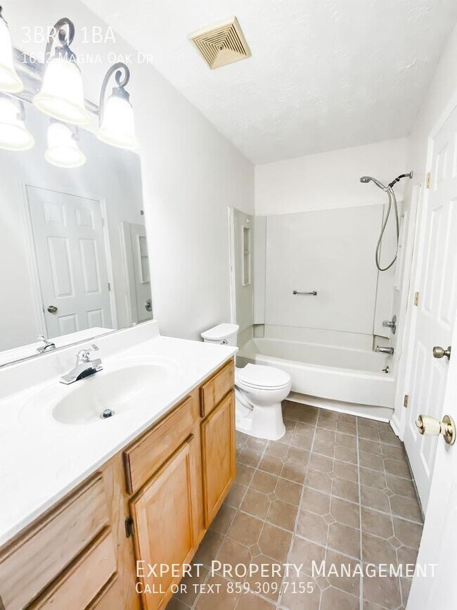 Building Photo - 1632 Magna Oak Dr
