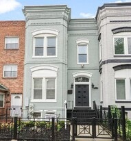 Building Photo - 820 7th St NE