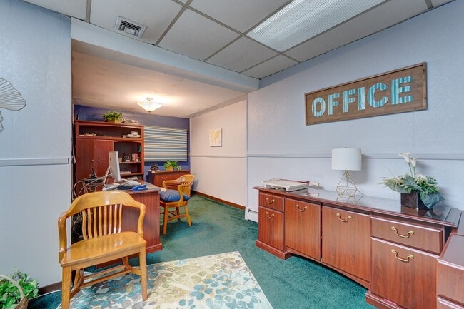 Building Photo - Spring Glen Business Center