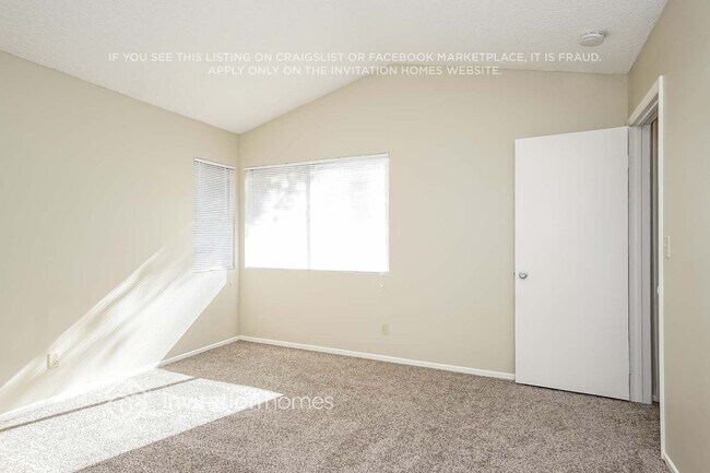 Building Photo - 9645 Swan Bay Dr