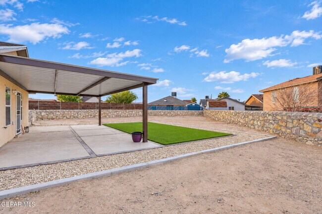 Building Photo - 7362 Mesquite Sun Ln