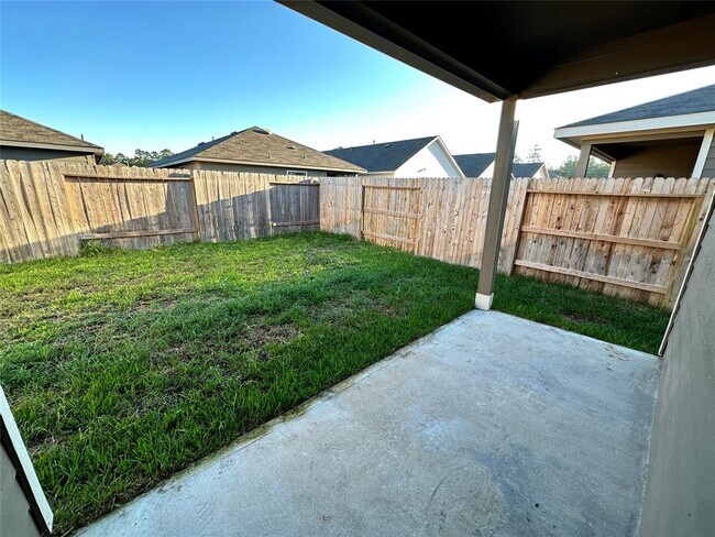 Building Photo - 9732 Grosbeak Ln