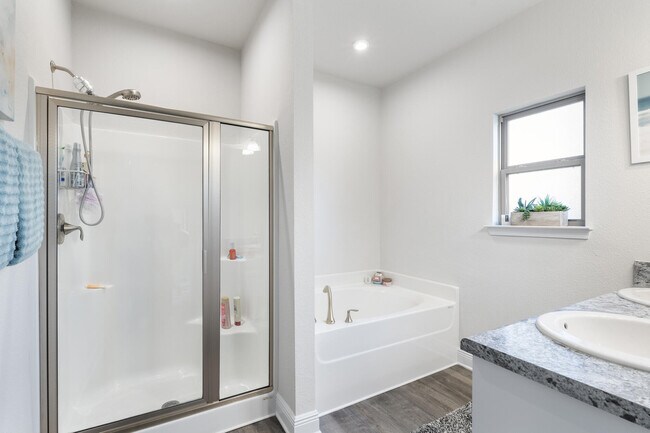 Building Photo - 113 Ridgeway Cir